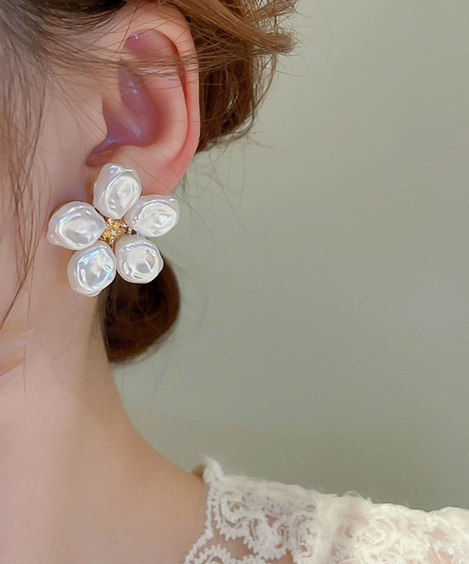 Wrinkled Alloy Pearl Stud Floral White Elegant Earrings
