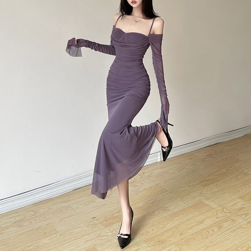 Long-Sleeve Cold Shoulder Plain Ruched Midi Sheath Dress