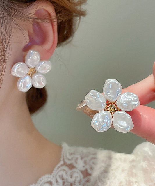 Wrinkled Alloy Pearl Stud Floral White Elegant Earrings