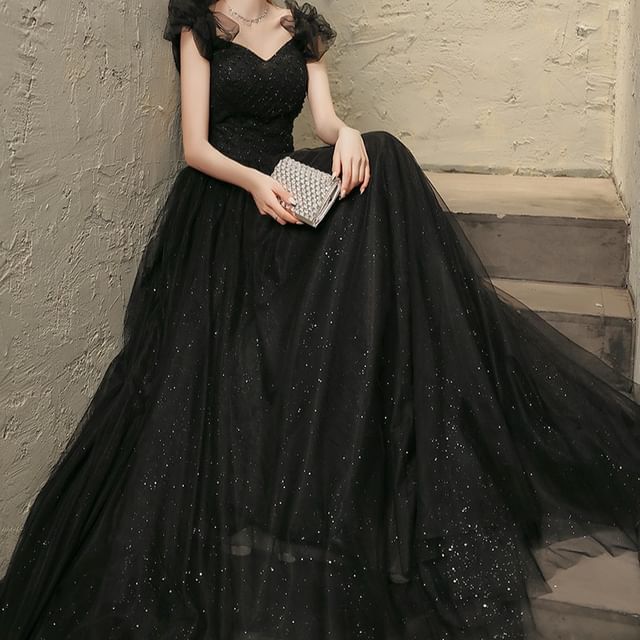 Short-Sleeve V-Neck Mesh A-Line Evening Gown