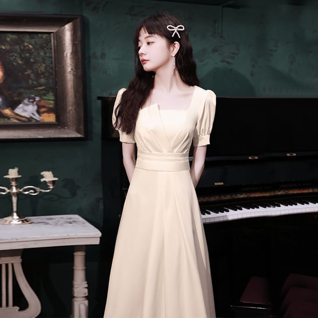 Puff-Sleeve Square Neck Plain Ruched A-Line Dress / Midi Dress