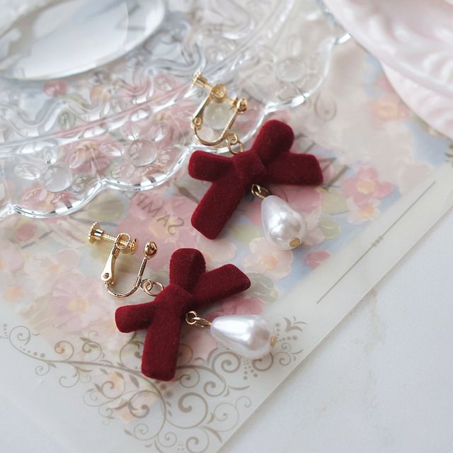 / Pearl Hook Clip-On Faux Earring Drop Bow