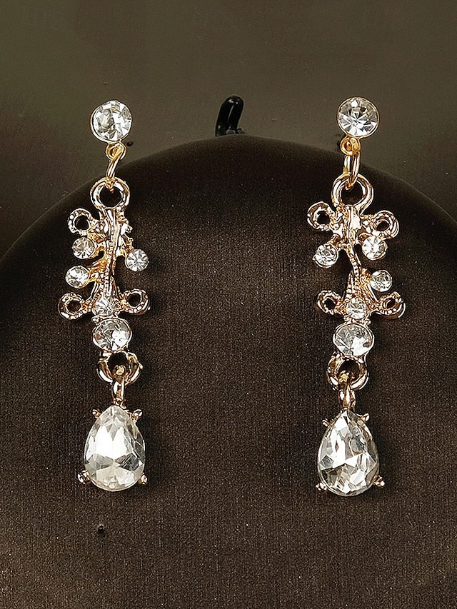 Crown Set Gold-Plated Diamond Sparkling Tiara Necklace – and